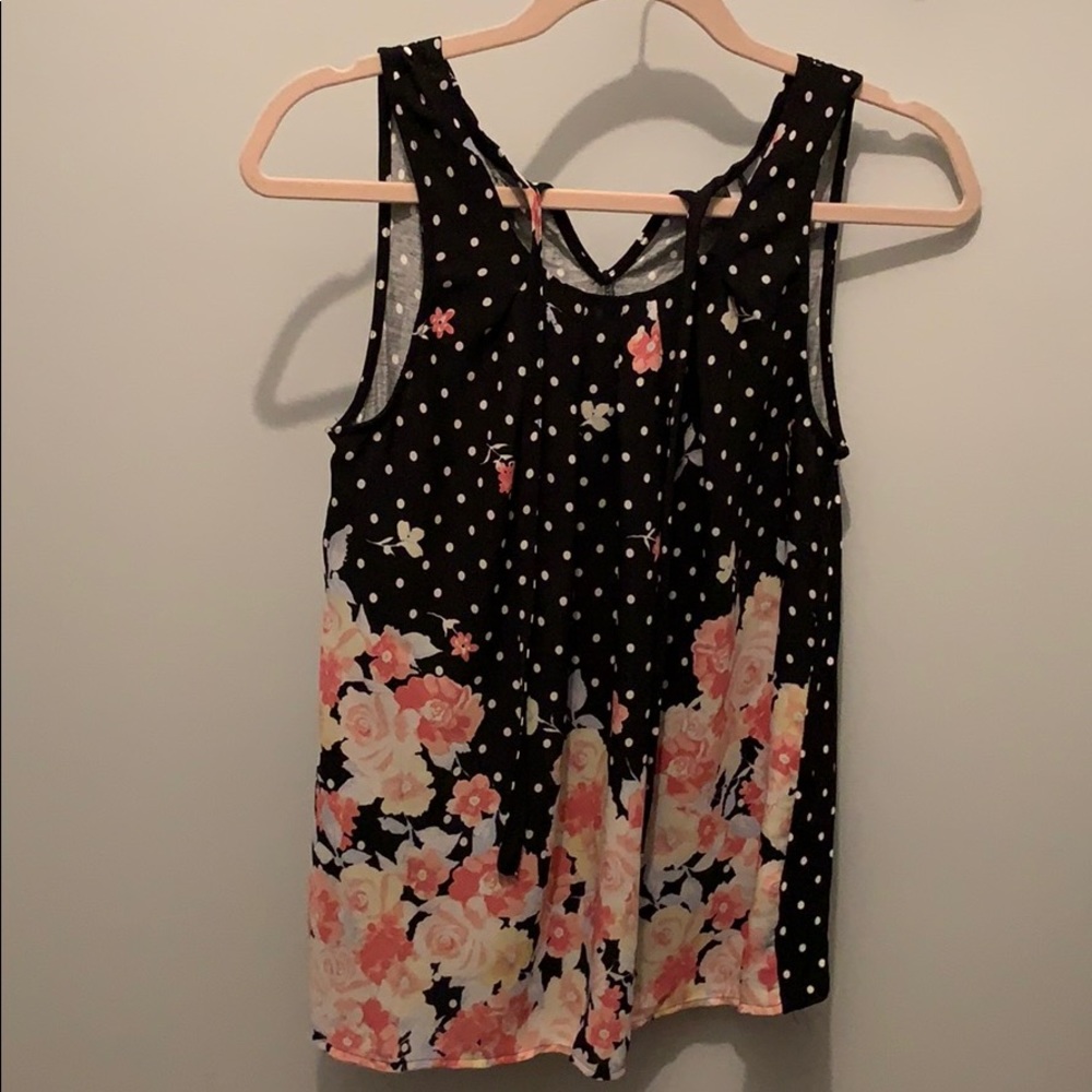 XS sleeveless floral blouse